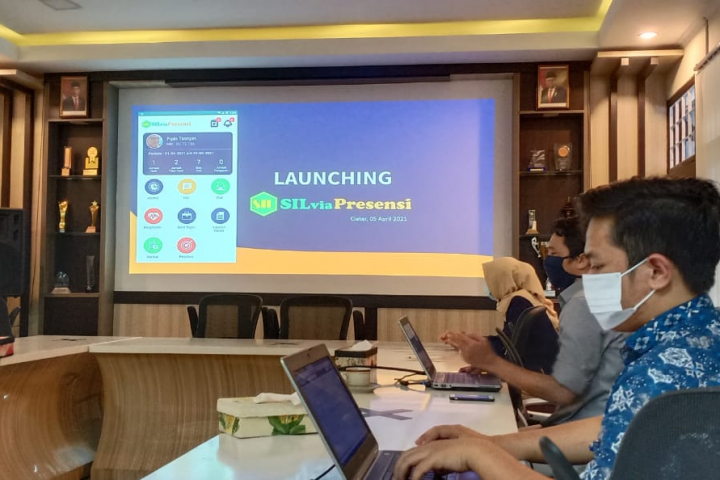 Launching SILVIA Presensi PT. Sinkona Indonesia Lestari